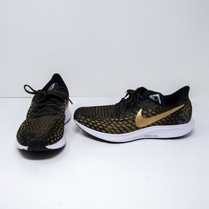 Nike Women's Air Zoom Pegasus 35 Metallic Gold Black Lace Up Athletic Sneakers